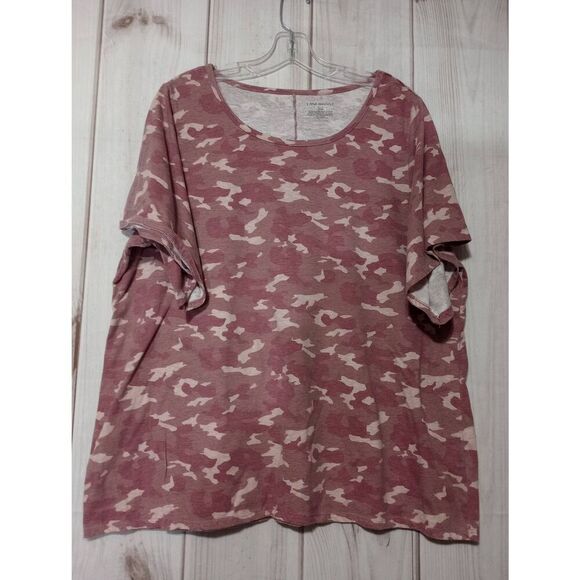 Lane Bryant Shirt Ladies 18‎ Pink Camouflage - Picture 1 of 5